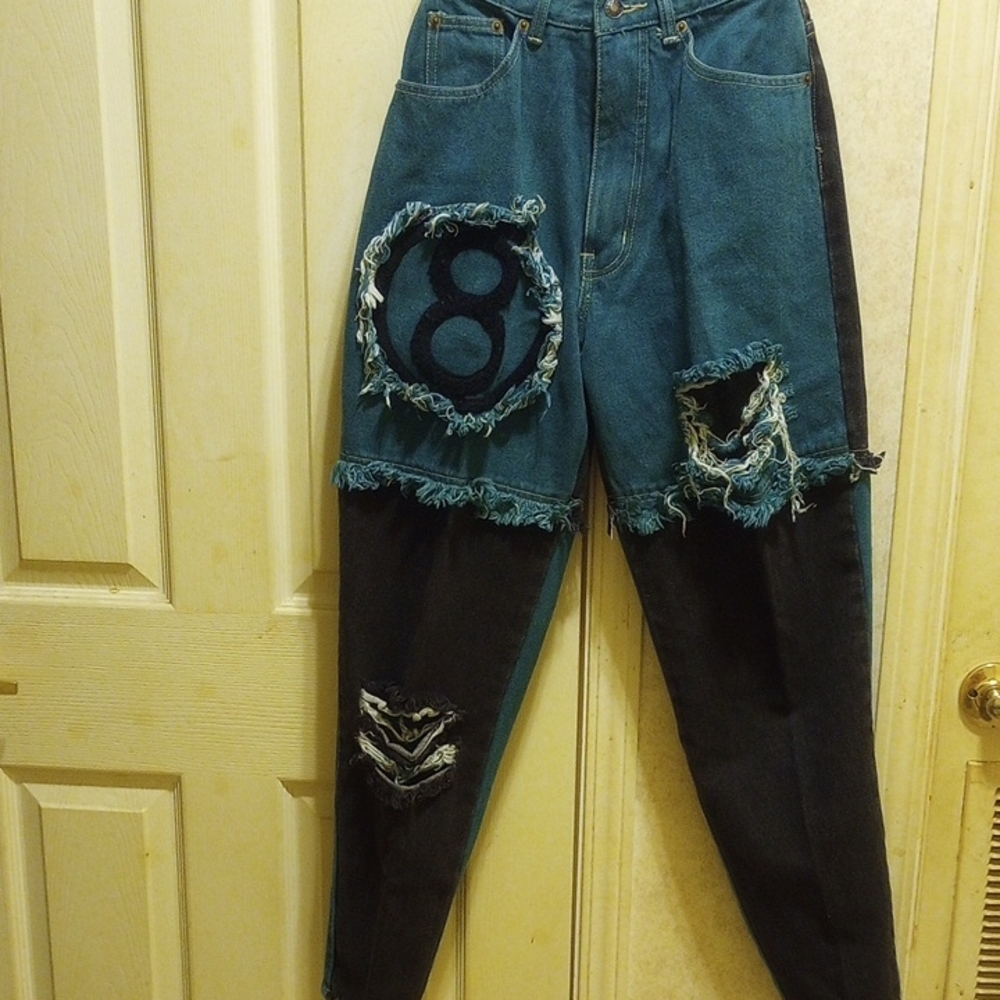 Daily Women Green and Black Torn Jeans Junior Size 7/8
